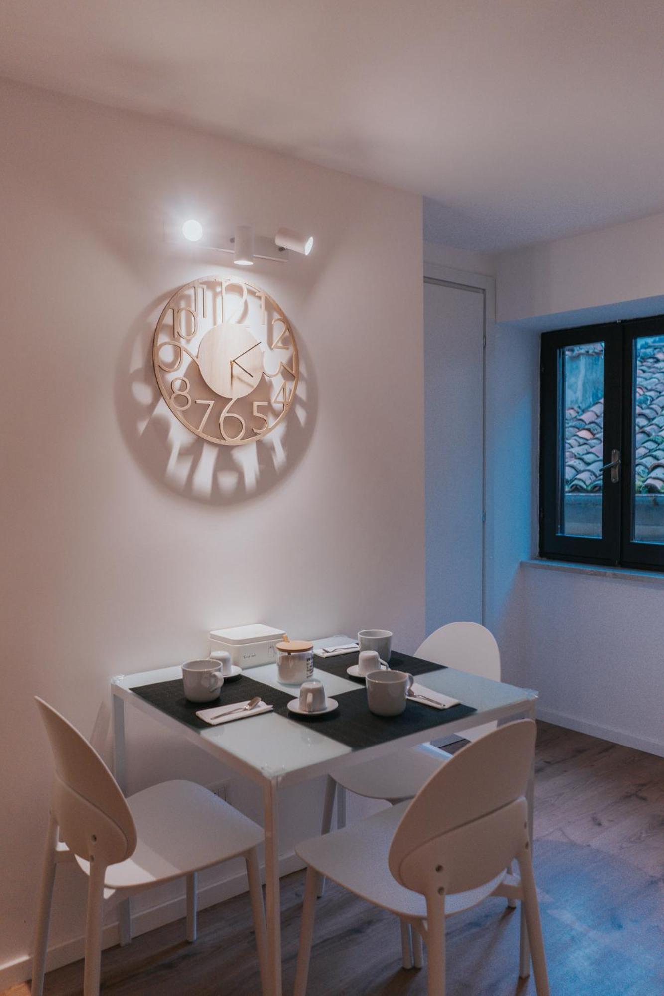Time House Apartment *
